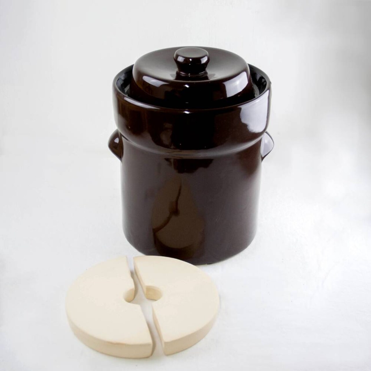 Lehman's European Style Fermenting and Pickling Crock and Weights 1 Gallon Brown